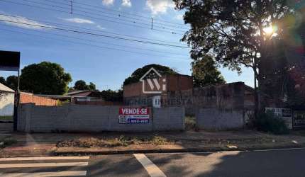 Ótimo Terreno COMERCIAL à venda na AV. Franklin Delano Roosevelt a 4 quadras da Av. Pedro Taques no