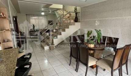 SOBRADO | CASTELINHO | VENDA