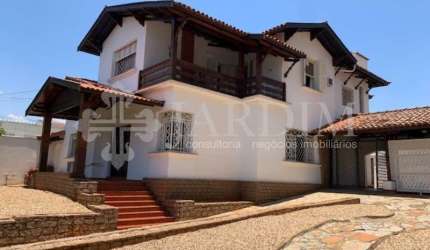 SOBRADO - CENTRO - VENDA