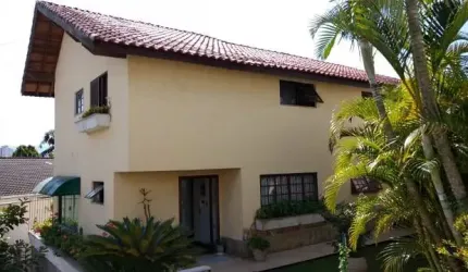 Maravilhoso Sobrado em estilo ITALIANO para venda com 306 m² com 3 quartos 2 suítes em Vila Oliveira - Mogi das Cruzes - SP