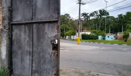 Galpão/Lote/Terreno para venda possui 2233 m² Jardim Rodeio FRENTE PARA PERIMETRAL