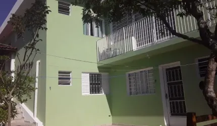 Casa + Comercio Funcionando para venda tem 120 m² com 3 quartos em Centro - Biritiba-Mirim - SP