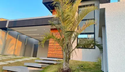 MARAVILHOSA casa TÉRREA no Residencial VENEZA para venda tem 175 m² 3quartos 1 suíte PISCINA/GOURMET
