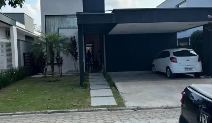 MARAVILHOSA casa térrea no Condomínio VEREDAS com 160 m² com PISCINA e área GOURMET