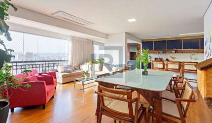 Apartamento de 172m² com 3 suítes e 3 vagas em andar alto e face norte no condomínio Paradiso Vila Romana