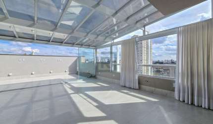 Apartamento de 200m² com 2 suítes e 3 vagas na Pompeia