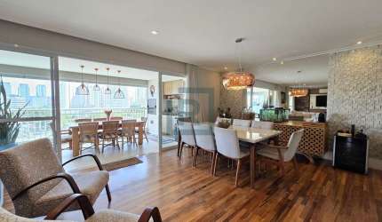 Apartamento de 162m² em face norte com 3 suítes e 3 vagas no condomínio LIV