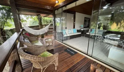 Casa 4 quartos  4 suítes 100m da praia da Ferradura Armação de Búzios