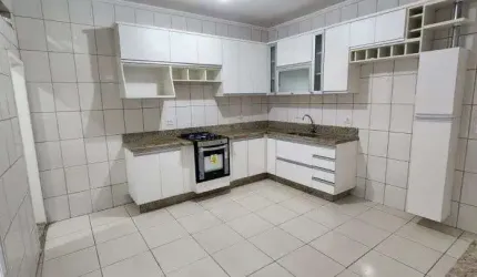 Sobrado para venda tem 120 metros quadrados com 3 quartos em Jardim Cachoeira - São Paulo - SP