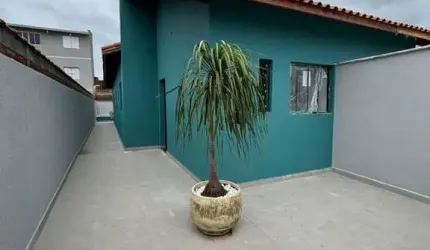 Casa para Venda em Itanhaém, Jardim Jamaica, 2 dormitórios, 1 suíte, 1 banheiro, 2 vagas