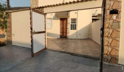 Casa para Venda em Itanhaém, Nova Itanhaém, 2 dormitórios, 2 suítes, 1 banheiro, 2 vagas