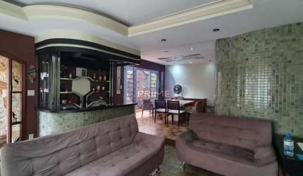 Casa a venda no Jardim São Caetano em Santo André, com 154m².