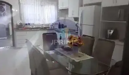 Casa a venda no Bairro Jardim Rina em Santo André, com 140m².