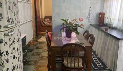 Casa à venda na Cidade São Jorge em Santo André, com 170m².