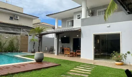 PRISCILA DUTRA-