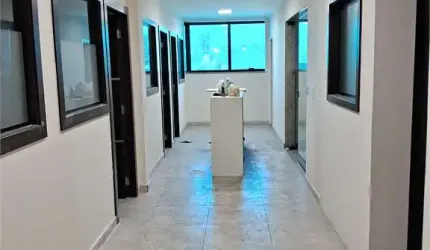 Salão Comercial à venda ou para locação em Jardim Pedroso - SP