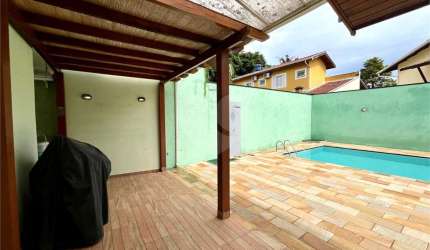 Casa térrea com 3 quartos à venda em Cidade Universitária - SP
