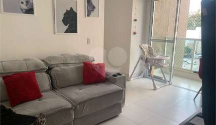 Apartamento com 3 quartos à venda em Jardim Santiago - SP