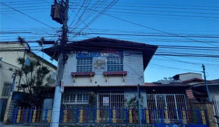 Casa comércial para alugar com 6 quartos 3 banheiros 4 vagas na Rua Olegário Maciel