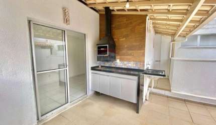 Cobertura com Dois Quartos à Venda no Cerâmica por R$235.000,00