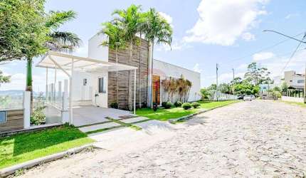 Seu Refúgio de Luxo no Fazendinhas do Ipiranga, casa Alto Padrão com 400m², piscina, sauna, academia e muito mais