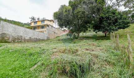 Vendo terreno com 1.250m² no Condomínio Fazendinhas do Ipiranga