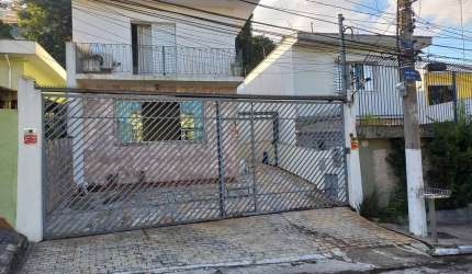 Confortável sobrado para venda com 4 quartos, sendo 2 suítes, 192m²