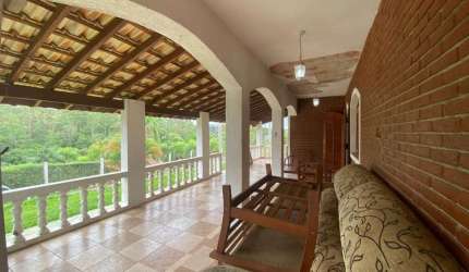 Confortável casa tipo para venda com 3 quartos, sendo 1 suíte, 5,000m²