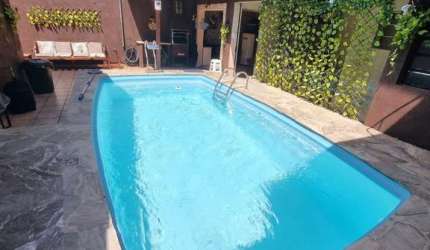 Imperdível casa tipo para venda com 2 quartos, sendo 1 suíte, 240m²