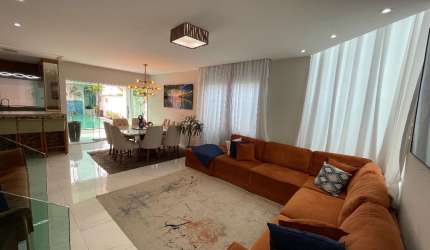 casa 4 quartos 3 suites com closet em condominio Marica