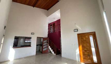 Casa 4 quartos em condominio