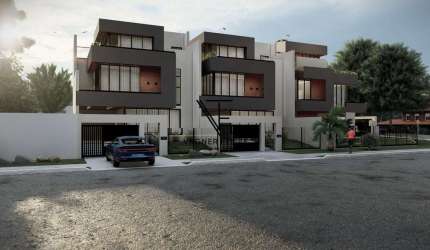 Triplex 03 dormitórios (suíte) - 198 m² construídos - Centro.