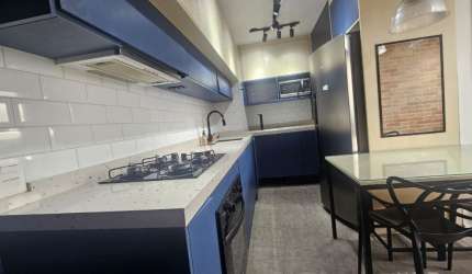 Apartamento de 2 dormitórios, com vaga mobiliado