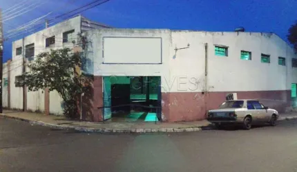 Galpão comercial de 900 m² para alugar no bairro Ipiranga, Zona Norte de Ribeirão Preto