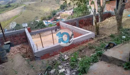 TERRENO COM FUNDAÇÃO 230 M²  ROSELÂNDIA 1- BM  , Roselândia, Barra Mansa - RJ