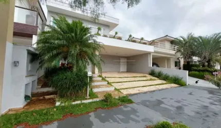 Casa a venda e locação com 4 quartos, 245m2 no Residencial Aldeia da Mata - Votorantim