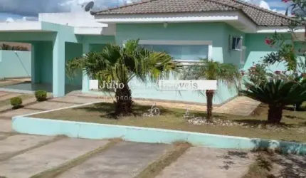Casa térrea 3 quartos Cond. Araçoiaba da Serra