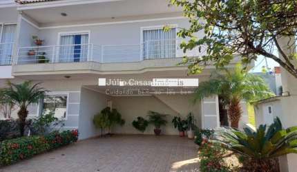 Casa em condomínio