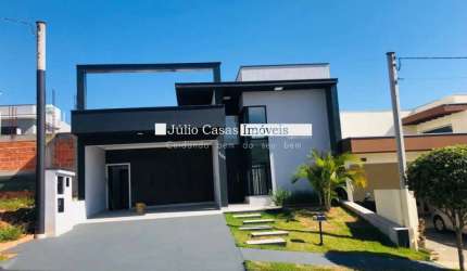 Casa a venda em condomínio com 3 suítes.