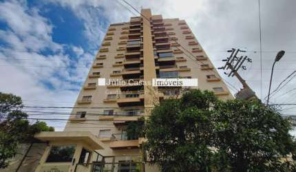 Apartamento a venda no Edifício Iolita Silva com 3 quartos
