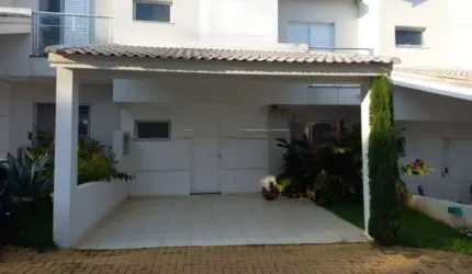 Casa em condominio Zona Sul com 03 suítes