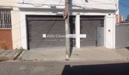 Salão comercial para aluguel com 135m²