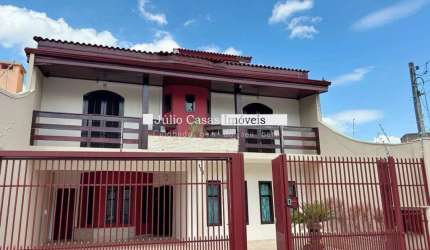 Casa a venda com 4 quartos no Trujillo