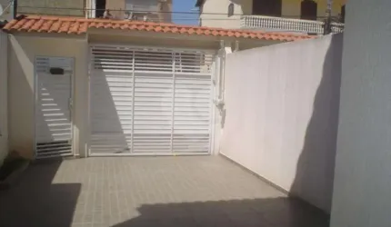 Sobrado com 3 quartos à venda em Vila Nivi - SP