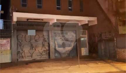 Prédio inteiro à venda em Vila Nilo - SP