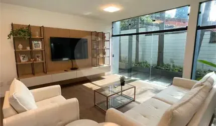 Casa com 5 quartos à venda em Vila Albertina - SP