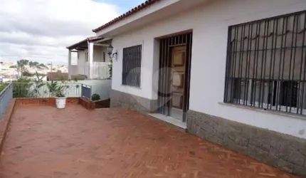 Casa térrea com 4 quartos à venda em Jardim Peri - SP