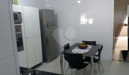 Sobrado com 2 quartos à venda em Santa Teresinha - SP