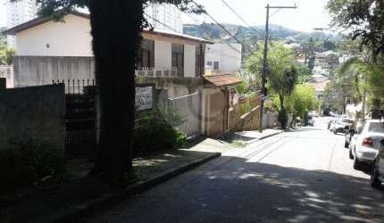 Terreno à venda em Vila Albertina - SP
