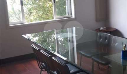 Casa à venda em Vila Romana - SP